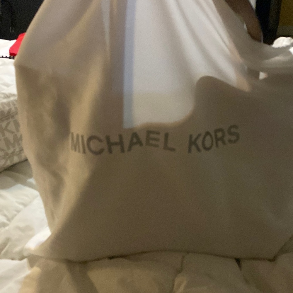 Michael Kors satchel purse